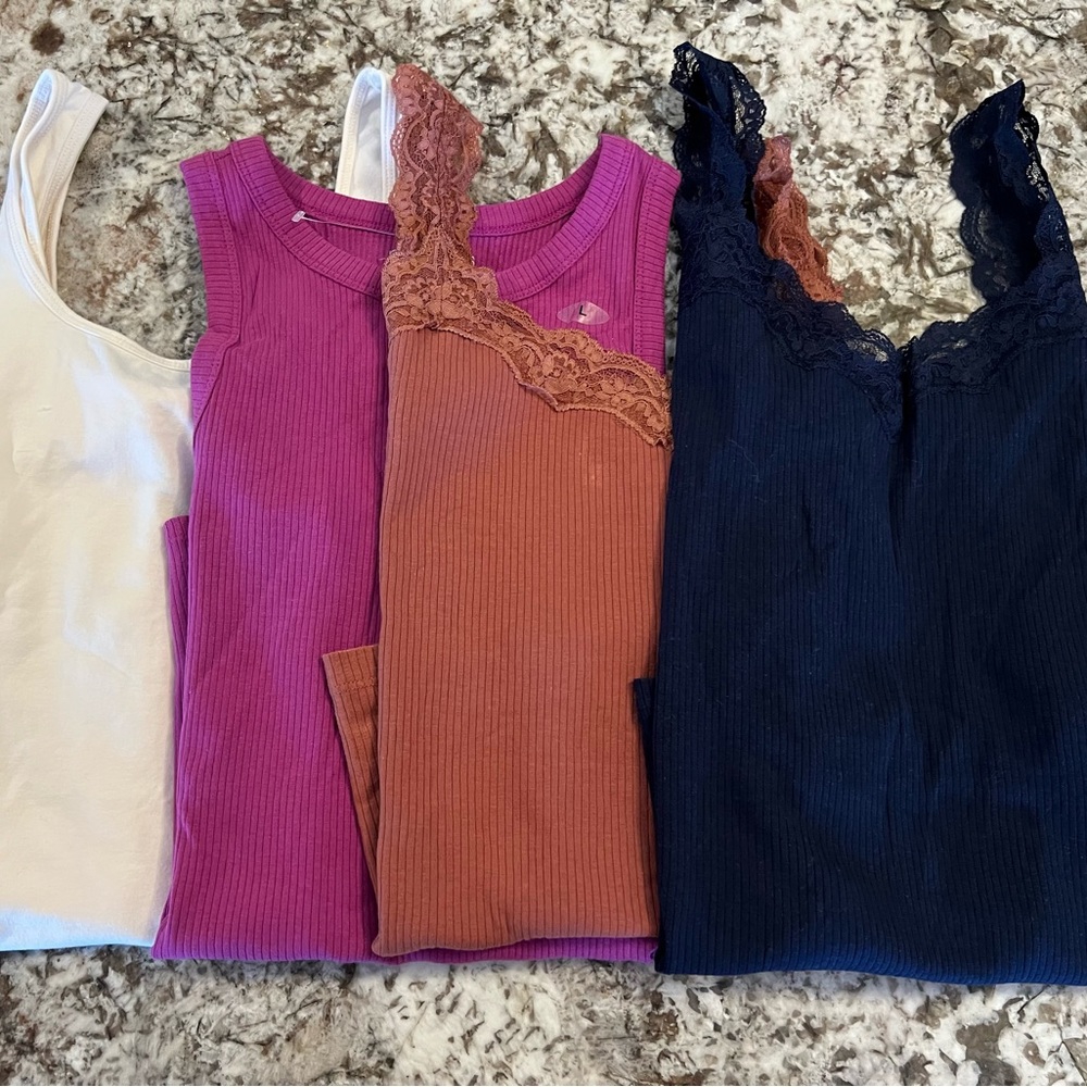 4 L Maurices Womens Large Lot Sleeveless Shirts Tank Top Cami Bundle NEW Black
